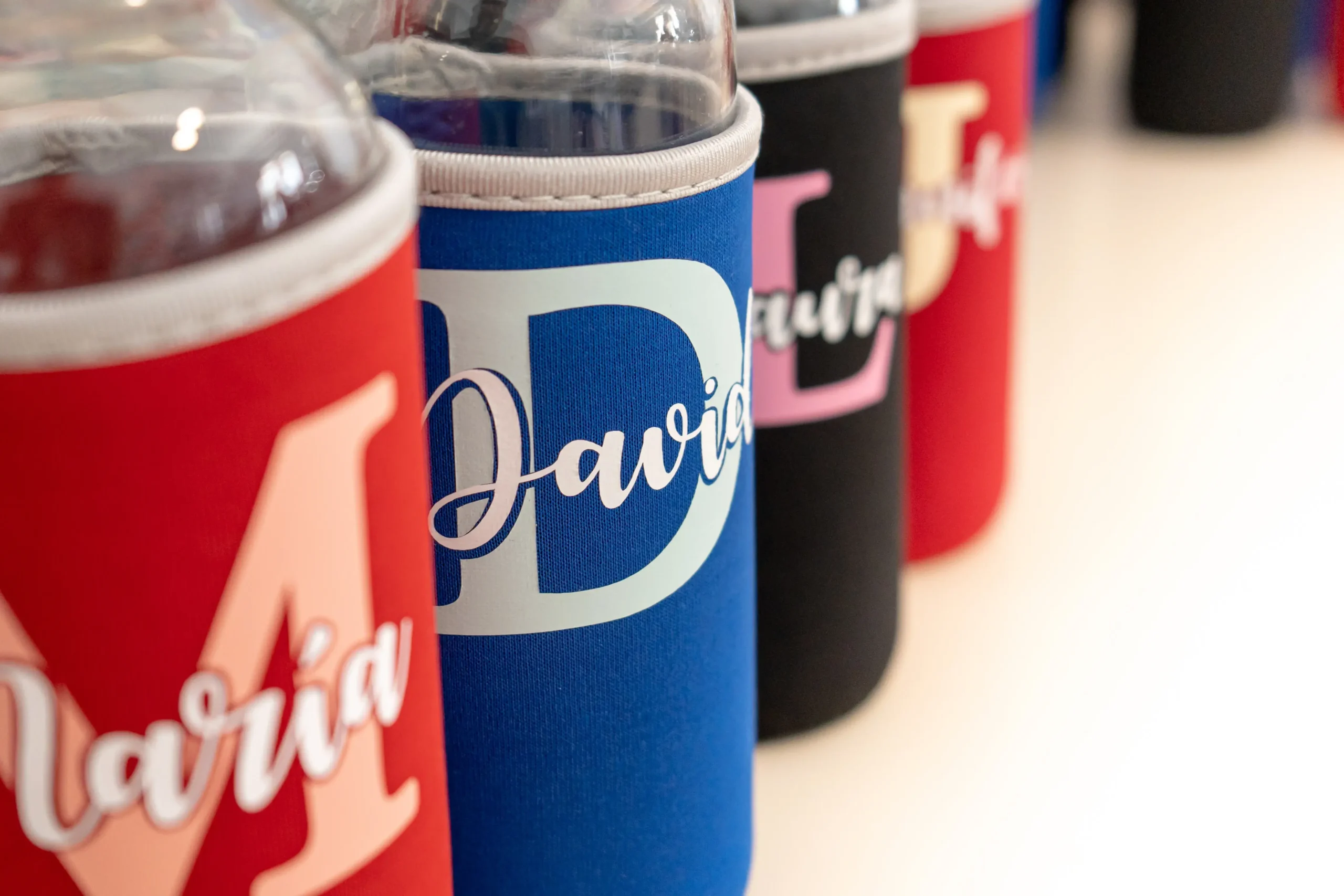 BOTELLA CON FUNDA DE NEOPRENO - Imagen 2