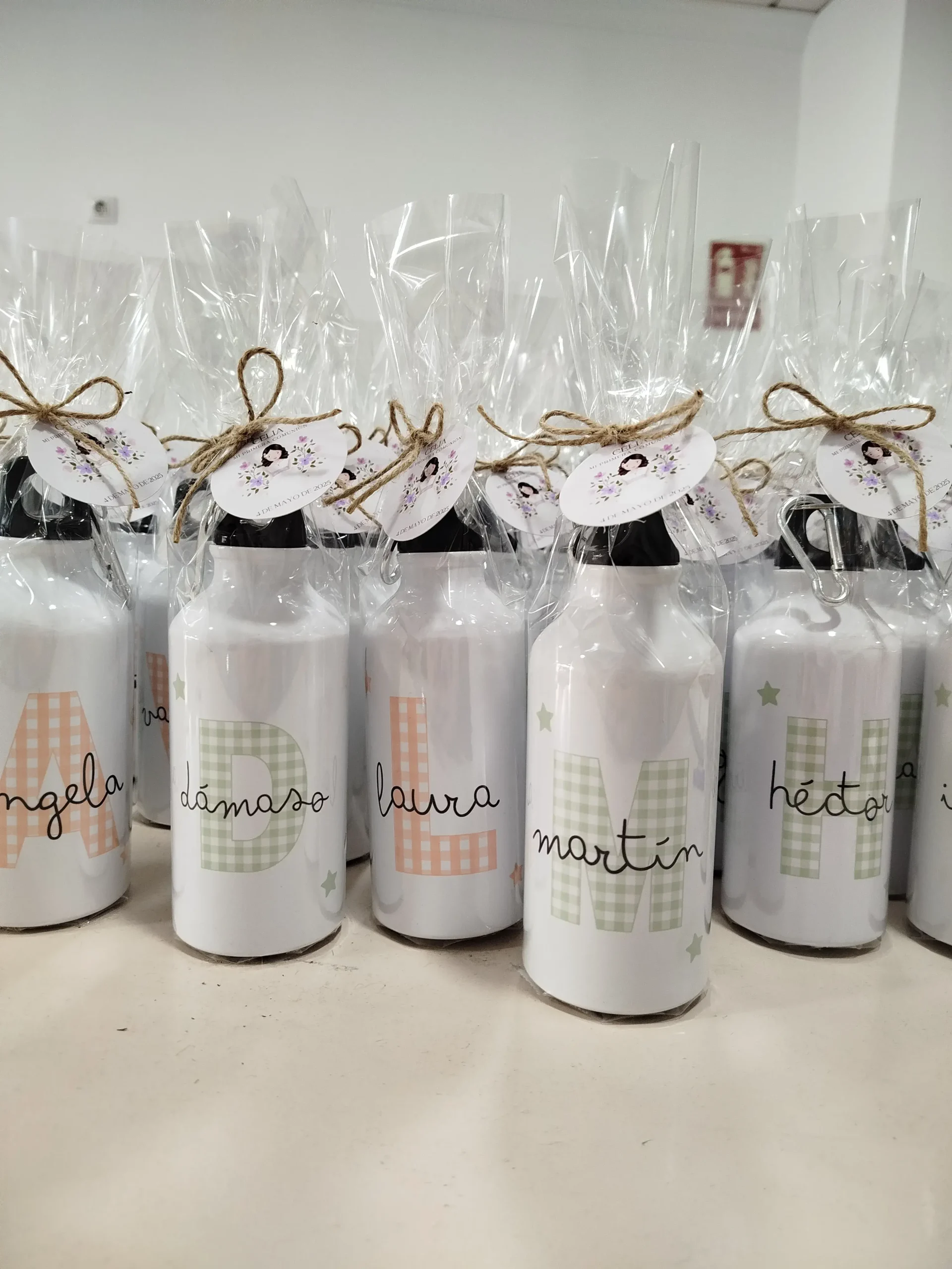 BOTELLA PERSONALIZADA INICIAL VICHY - Imagen 5